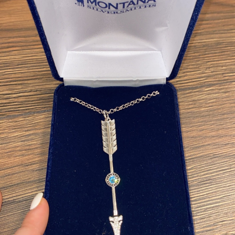 Montana Silversmiths Arrow Necklace